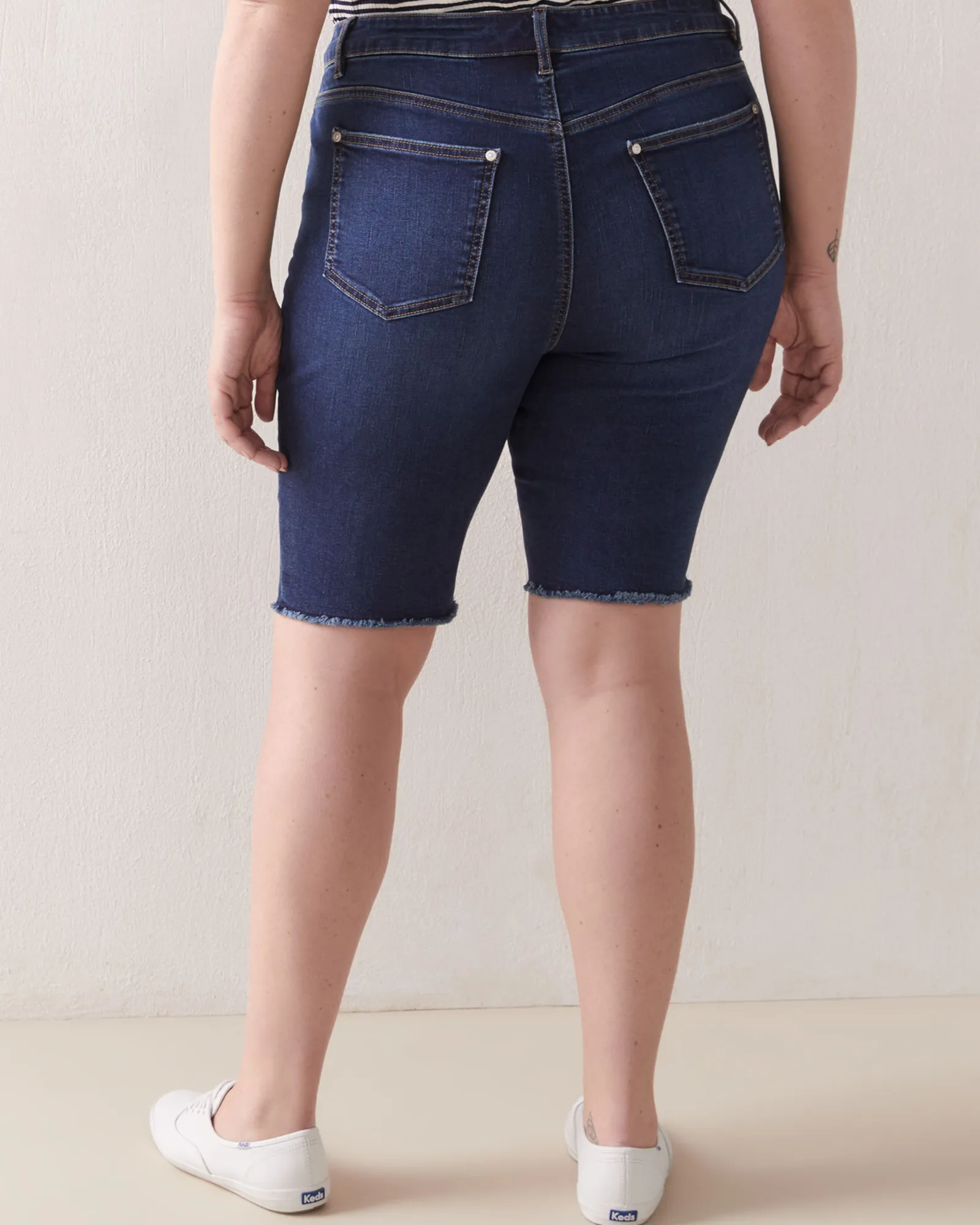 Marie Bermuda Shorts | Dark Wash / Dark Wash