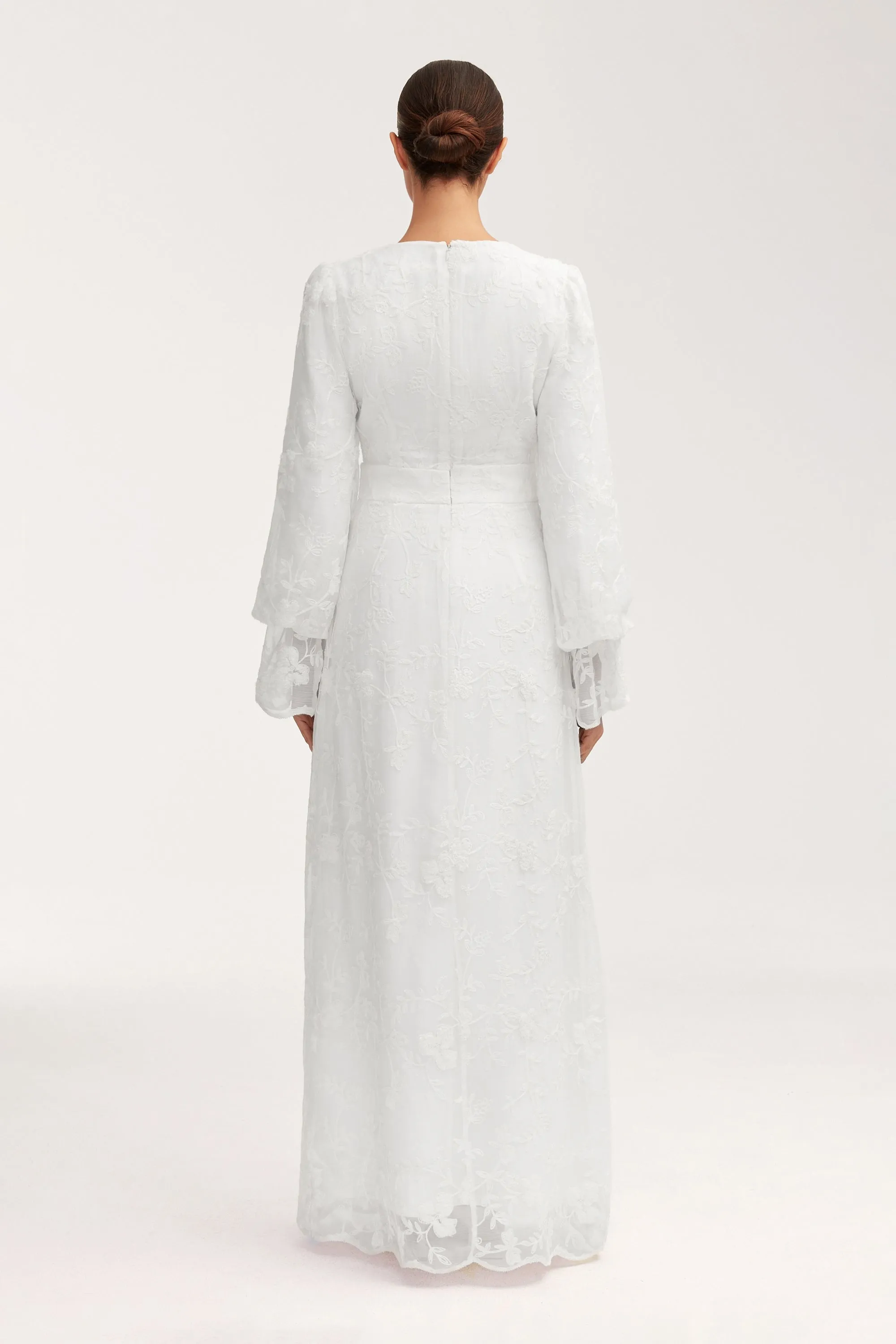 Romaissa White Lace Maxi Dress