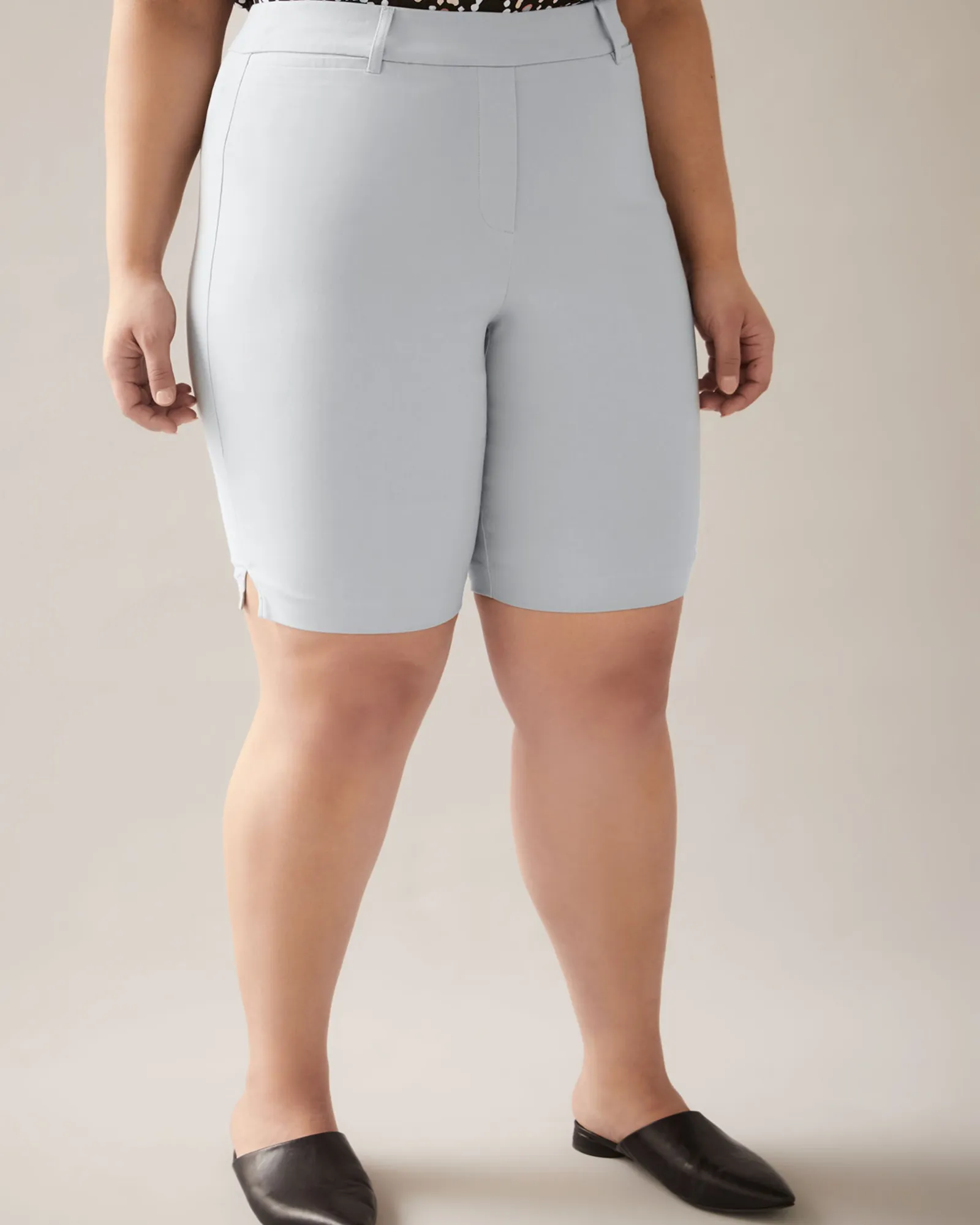 Savvy Bermuda Short | Light Blue / Light Blue