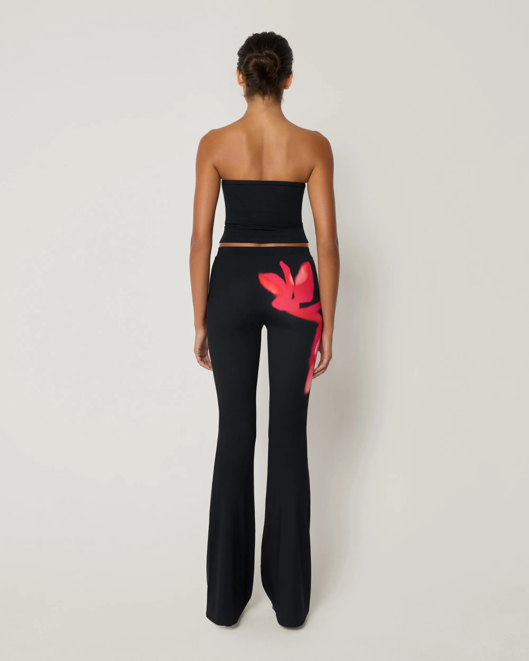 Smooth Stretch Low Rise Pant | Black Peony